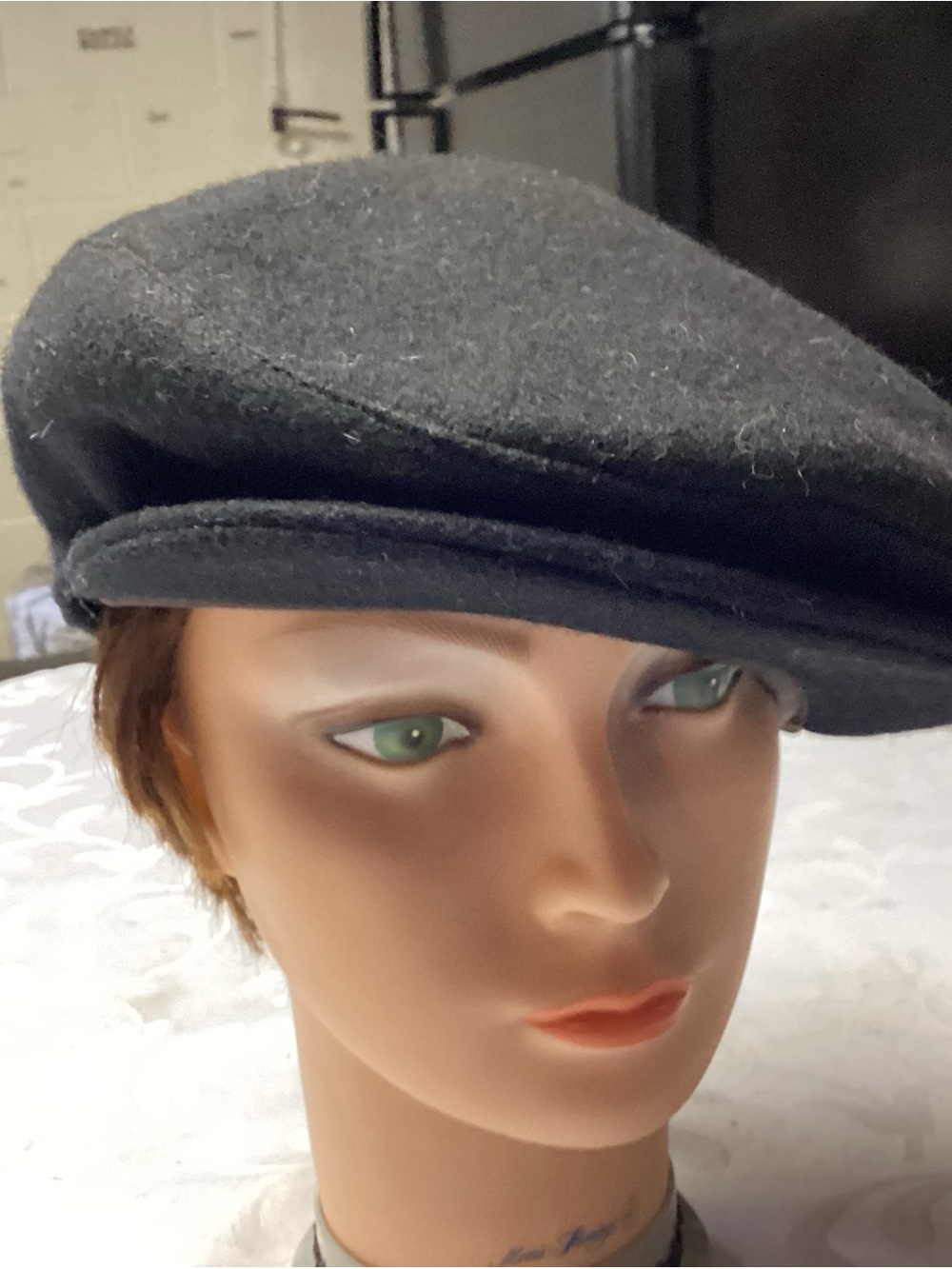 Classic Black Wool Newsboy Cap - Men's Accessory